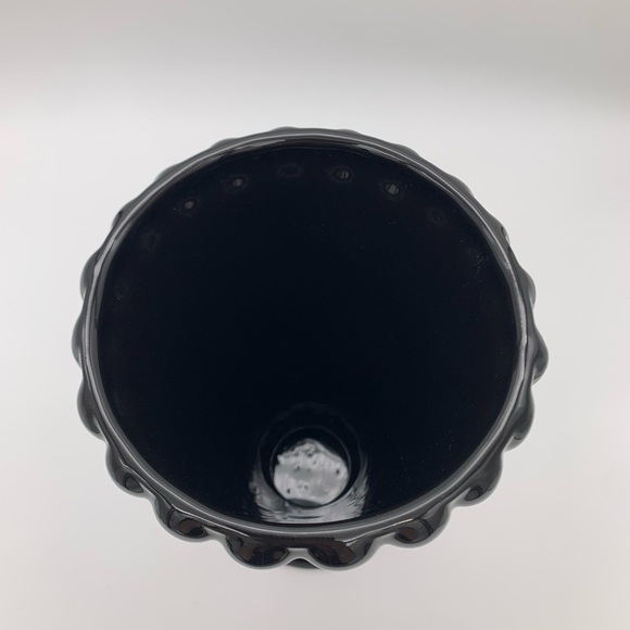 Vtg. Haeger Floral Black Glass Vase 10” Flared Shape With Scalloped Rim & Base - Picture 6 of 11